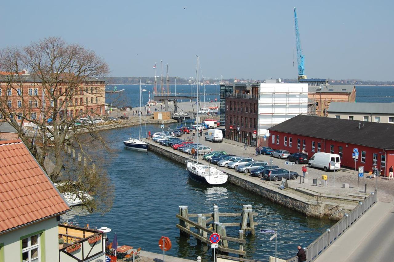 Zum Goldenen Anker Aparthotel Stralsund Luaran gambar