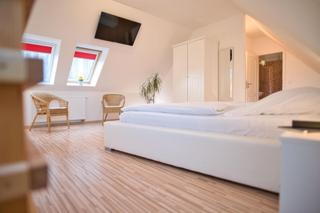Zum Goldenen Anker Aparthotel Stralsund Luaran gambar