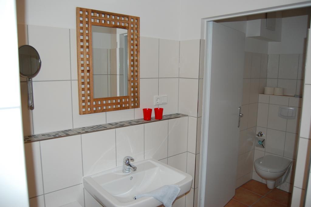 Zum Goldenen Anker Aparthotel Stralsund Bilik gambar